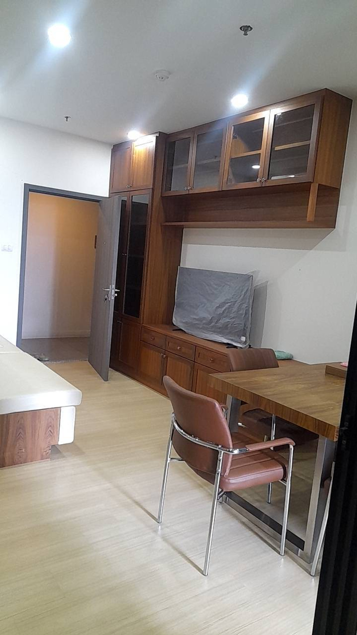 For RentCondoWongwianyai, Charoennakor : For rent, 2 bedrooms, 60 sq m, Supalai Loft Prajadhipok-Wongwian Yai. Supalai Loft Prajadhipok-Wongwian Yai.