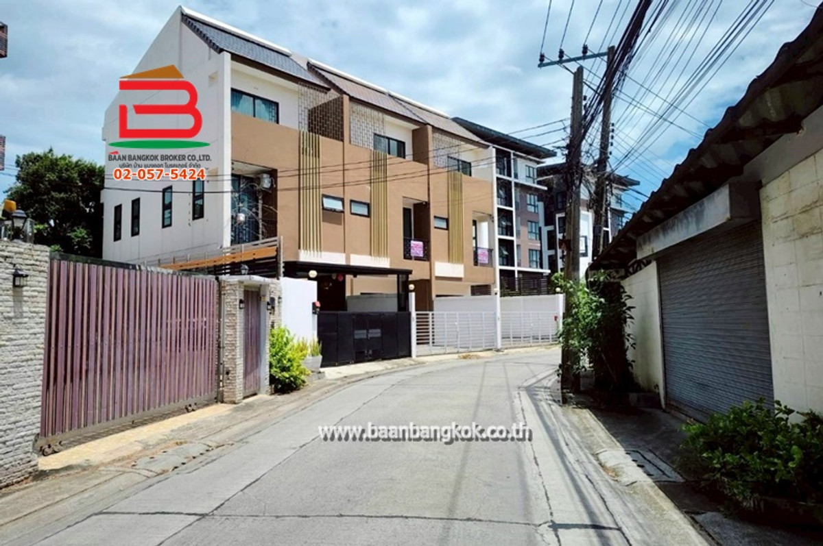 For SaleTownhomeLadprao101, Happy Land, The Mall Bang Kapi : Townhome, Soi Lat Phrao 96, area 19.3 sq m., Lat Phrao Road, Wang Thonglang District.