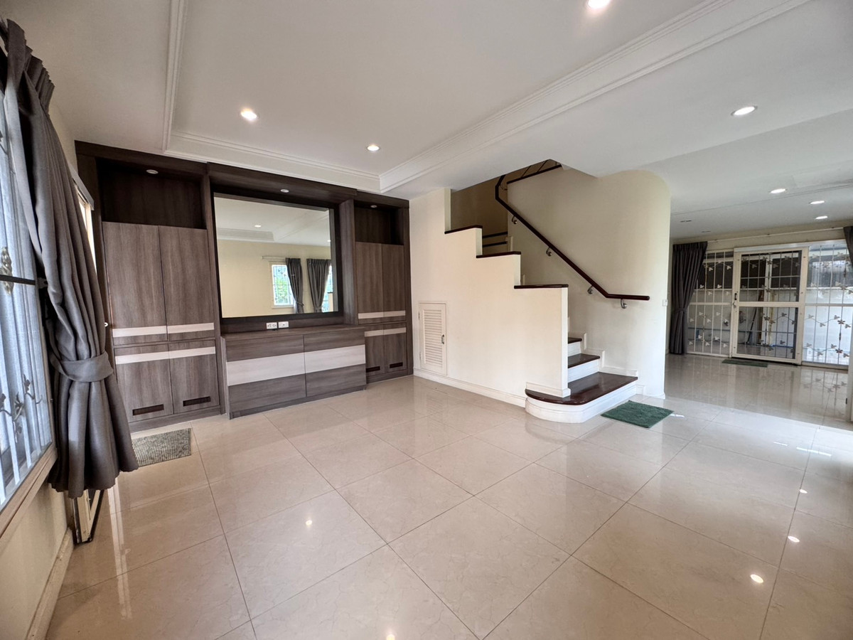 ให้เช่าทาวน์โฮมนวมินทร์ รามอินทรา : ให้เช่าทาวน์โฮม ศุภาลัย นวลจันทร์ พร้อมอยู่ (หลังมุม) ใกล้รถไฟฟ้าสายสีชมพู (N.500)