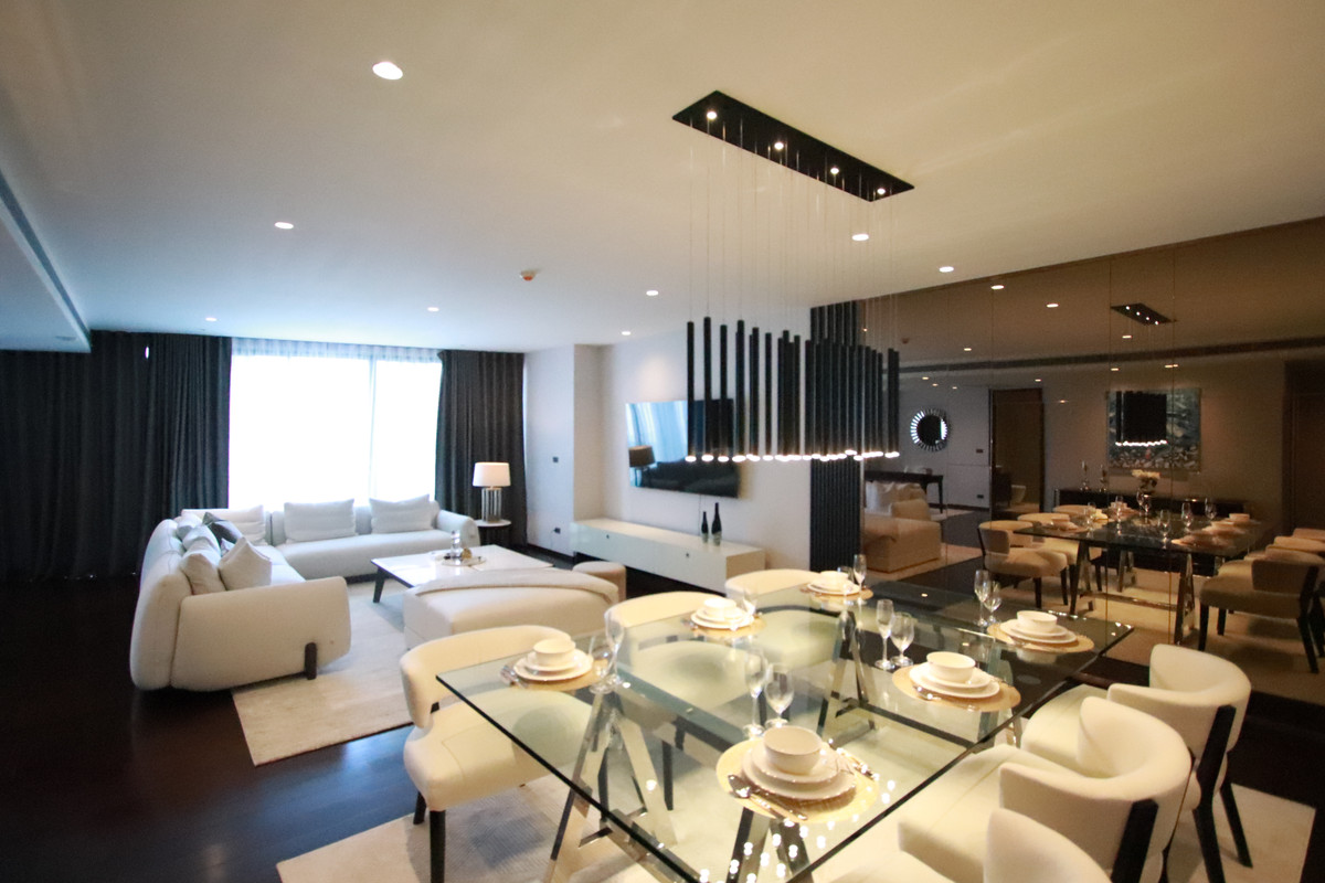 ขายคอนโดสุขุมวิท อโศก ทองหล่อ : La Citta Delre Thonglor 16 (LSIR0474) – ยูนิตขนาดใหญ่พิเศษ 180.80 ตร.ม. คอนโดลักชัวรี Pet-Friendly ใจกลางทองหล่อ