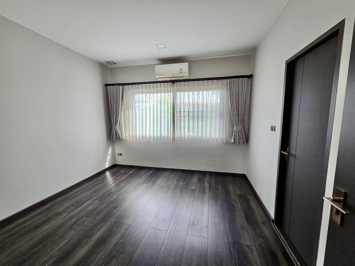 For RentHouseBangna, Bearing, Lasalle : Luxury Townhome for Rent | VIVE Bangna KM.7 | Next to Concordian International School | Fully Furnished