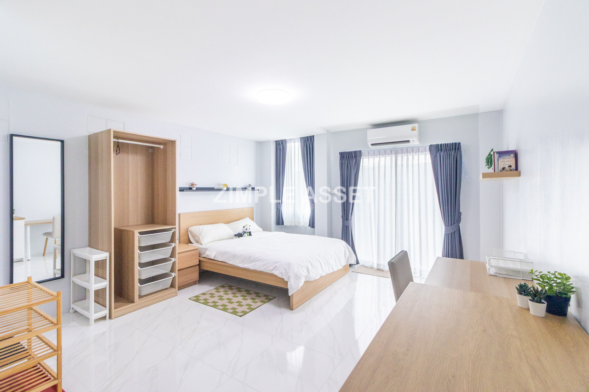 ให้เช่าโชคชัย4 ลาดพร้าว71 : Line ID: @zimple_asset  ที่พักรีโนเวทใหม่ พร้อมเฟอร์ฯใหม่ทุกห้อง ในซ.ลาดพร้าว64 ห้องสวย สะอาด ปลอดภัย เดินทางสะดวก ใกล้รถไฟฟ้าสถานี โชคชัย4 และสามารถทะลุออกถนนสุทธิสารได้