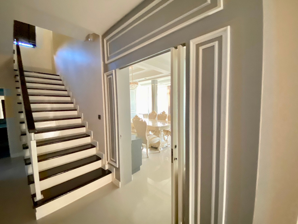 For RentHousePattanakan, Srinakarin : For Rent | Ultra-Luxury Detached Home at Setthasiri Krungthep Kreetha (corner unit) Largest House Type | Fully Furnished | Pet Friendly | Near Brighton College Bangkok