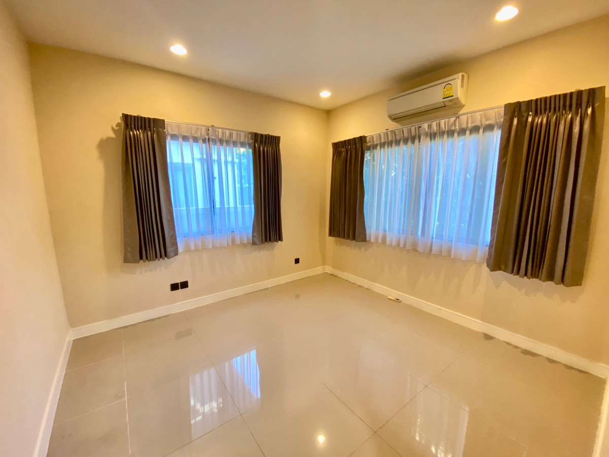 For RentHousePattanakan, Srinakarin : For Rent | Ultra-Luxury Detached Home at Setthasiri Krungthep Kreetha (corner unit) Largest House Type | Fully Furnished | Pet Friendly | Near Brighton College Bangkok