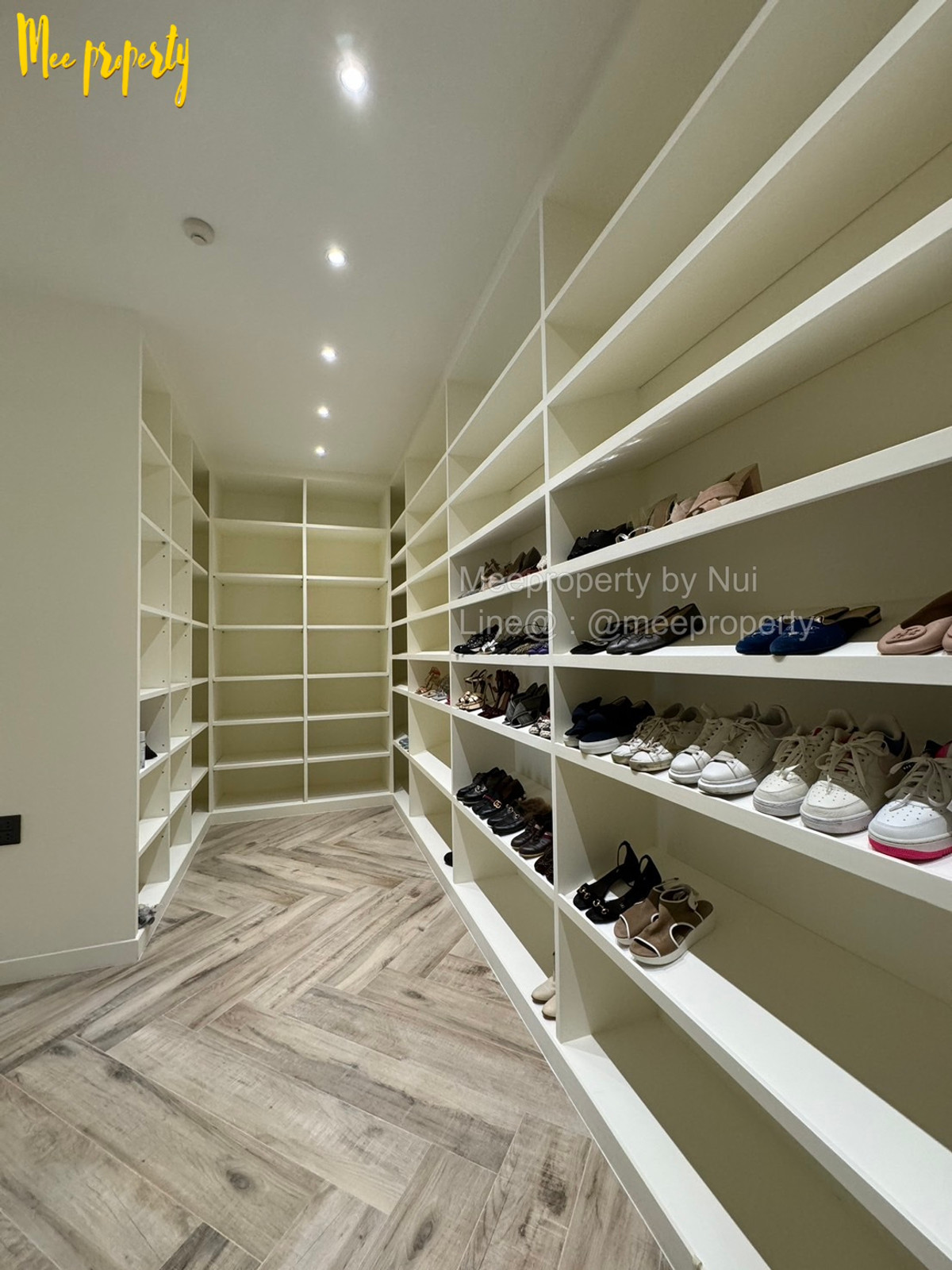 ขายบ้านพัทยา บางแสน ชลบุรี สัตหีบ : 🎉 #ขายบ้านหรูพัทยา #บางละมุง #ชลบุรี  เนื้อที่ 6 ไร่ 1 งาน 72 ตร.ว.🎉ตำบล โป่ง อำเภอบางละมุง ชลบุรี  ME-226