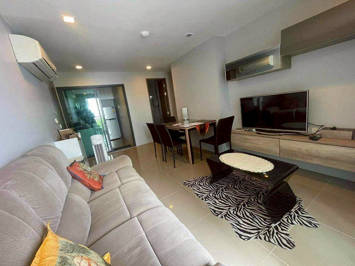 For RentCondoSukhumvit, Asoke, Thonglor : 🔥 Luxury Condo for Rent | Spacious Unit near BTS ✨ Mirage Sukhumvit 27 Large and comfortable unit, fully furnished and ready to move in 🛋️