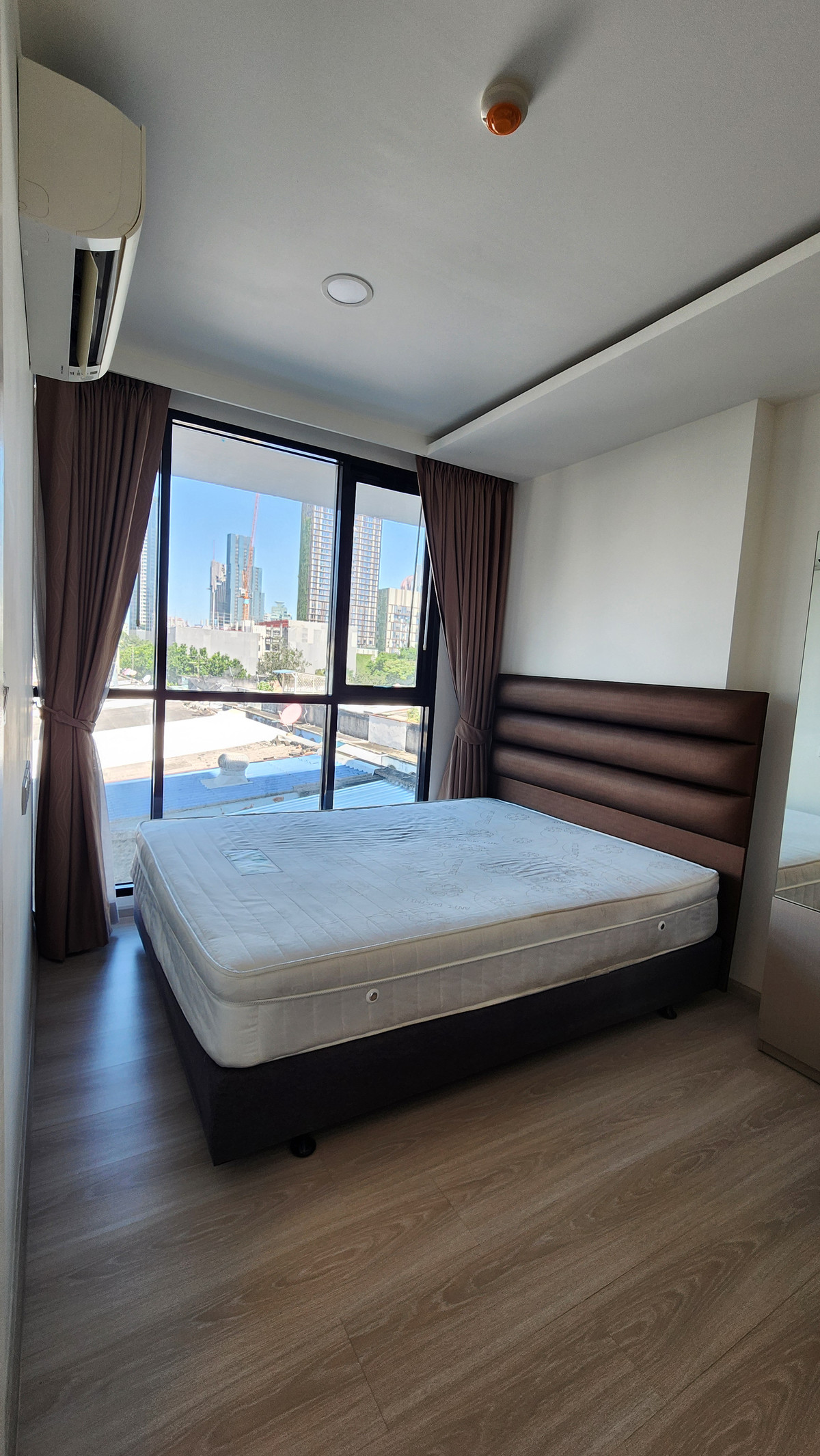 ให้เช่าคอนโดสุขุมวิท อโศก ทองหล่อ : ให้เช่า Vtara Sukhumvit 36 ราคา 18,500 บาท [TTr251240]