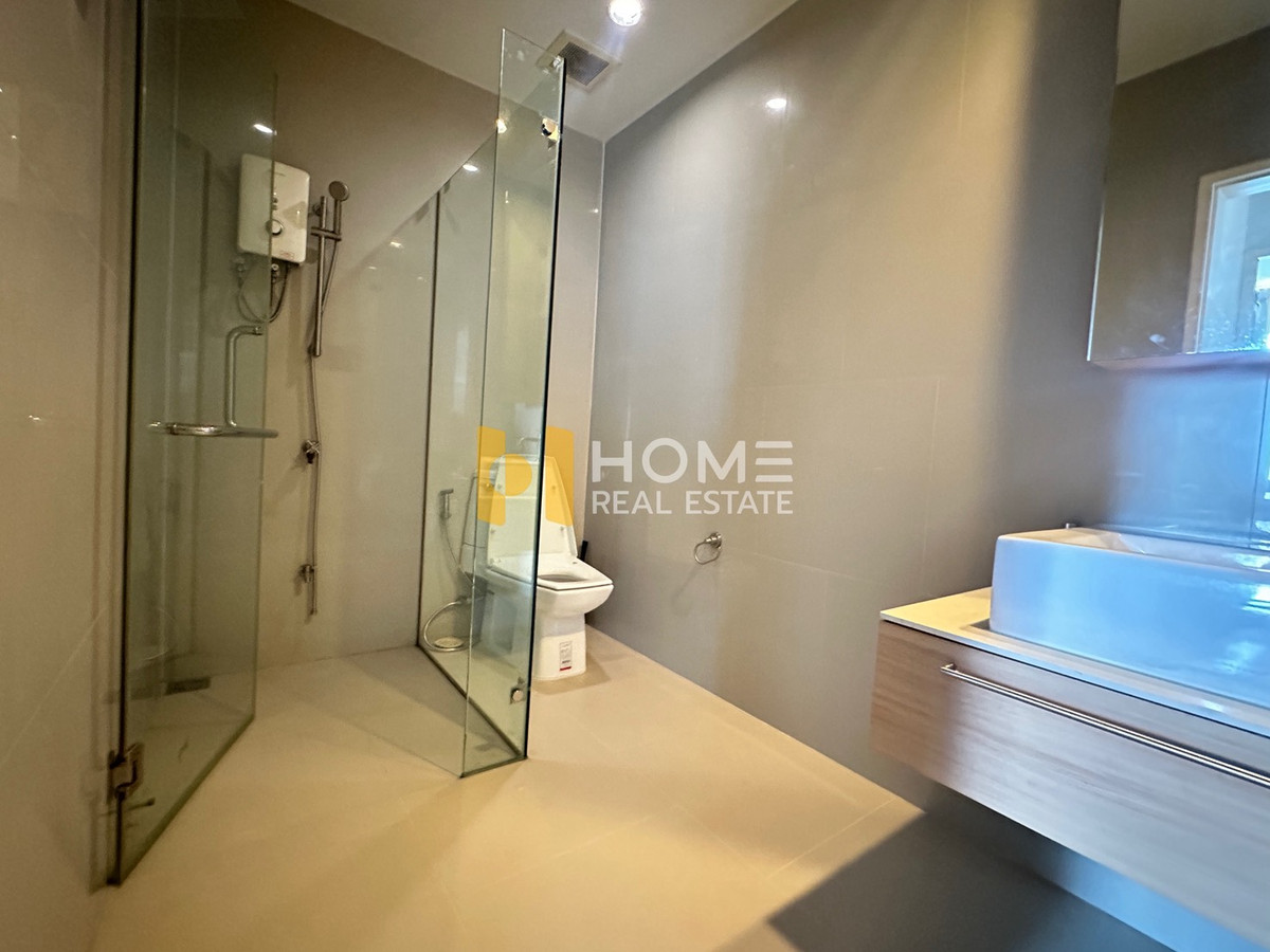 ขายคอนโดลาดพร้าว เซ็นทรัลลาดพร้าว : คอนโดใกล้ MRT ลาดพร้าว  400 ม. ✨ The Issara Ladprao / 2 Bedrooms (FOR SALE),  ดิ อิสสระ ลาดพร้าว / 2 ห้องนอน (ขาย) PINP131 