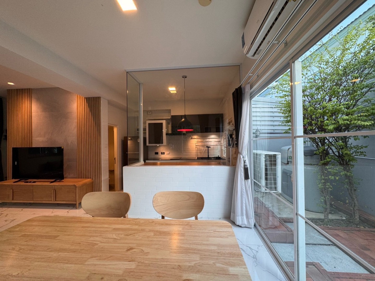 ให้เช่าทาวน์โฮมบางนา แบริ่ง ลาซาล : 💥ForRent💥3Bed • Indy Bangna-Ramkhamhang 2 🏡 Near Mega Bangna ✨ Duplex ‼️Corner House 🌟 Pet Friendly 🐶 Ready to move in ‼️