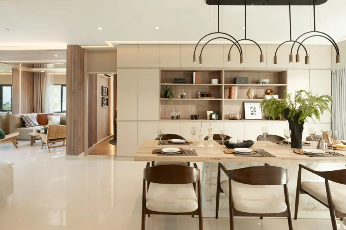 ขายบ้านพระราม 9 เพชรบุรีตัดใหม่ RCA : จัดโปร!! แปรงถูกสุดในโครงการ ติดมอเตอร์เวย์* เดินทางง่าย เข้า - ออกเมืองสะดวก 🚩 เพียง 5 นาทีถึง Airport Link ลาดกระบัง* บ้านเดี่ยว Modern Minimal CENTRO พระราม 9-มอเตอร์เวย์ 2