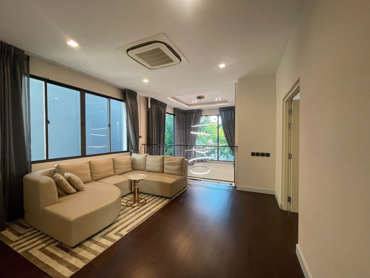 ให้เช่าบ้านลาดพร้าว101 แฮปปี้แลนด์ : 📢🔥 ขาย–ให้เช่า บ้านเดี่ยวหรู 3 ชั้น The Gentry เอกมัย–ลาดพร้าว | ใกล้ทางด่วน ทำเลหายาก ใจกลางเมือง