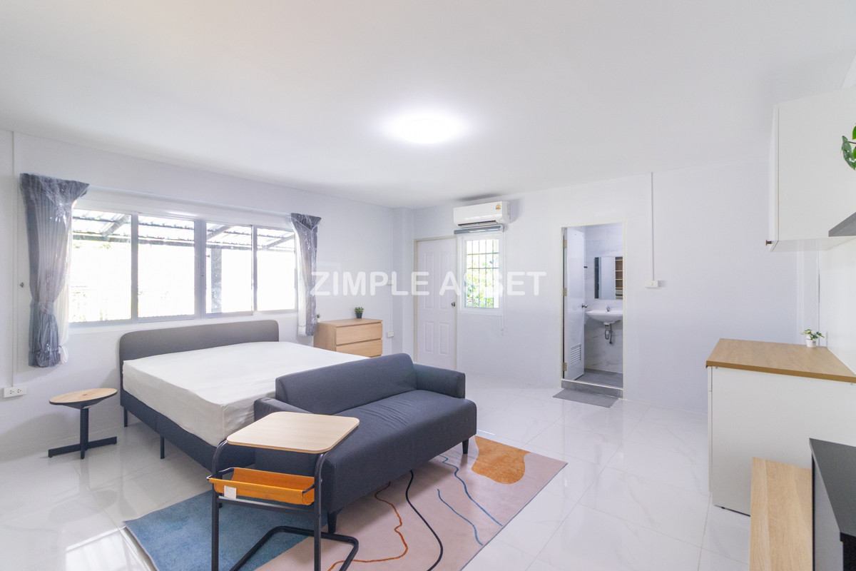 ให้เช่าโชคชัย4 ลาดพร้าว71 : Line ID: @zimple_asset  ที่พักรีโนเวทใหม่ พร้อมเฟอร์ฯใหม่ทุกห้อง ในซ.ลาดพร้าว64 ห้องสวย สะอาด ปลอดภัย เดินทางสะดวก ใกล้รถไฟฟ้าสถานี โชคชัย4 และสามารถทะลุออกถนนสุทธิสารได้