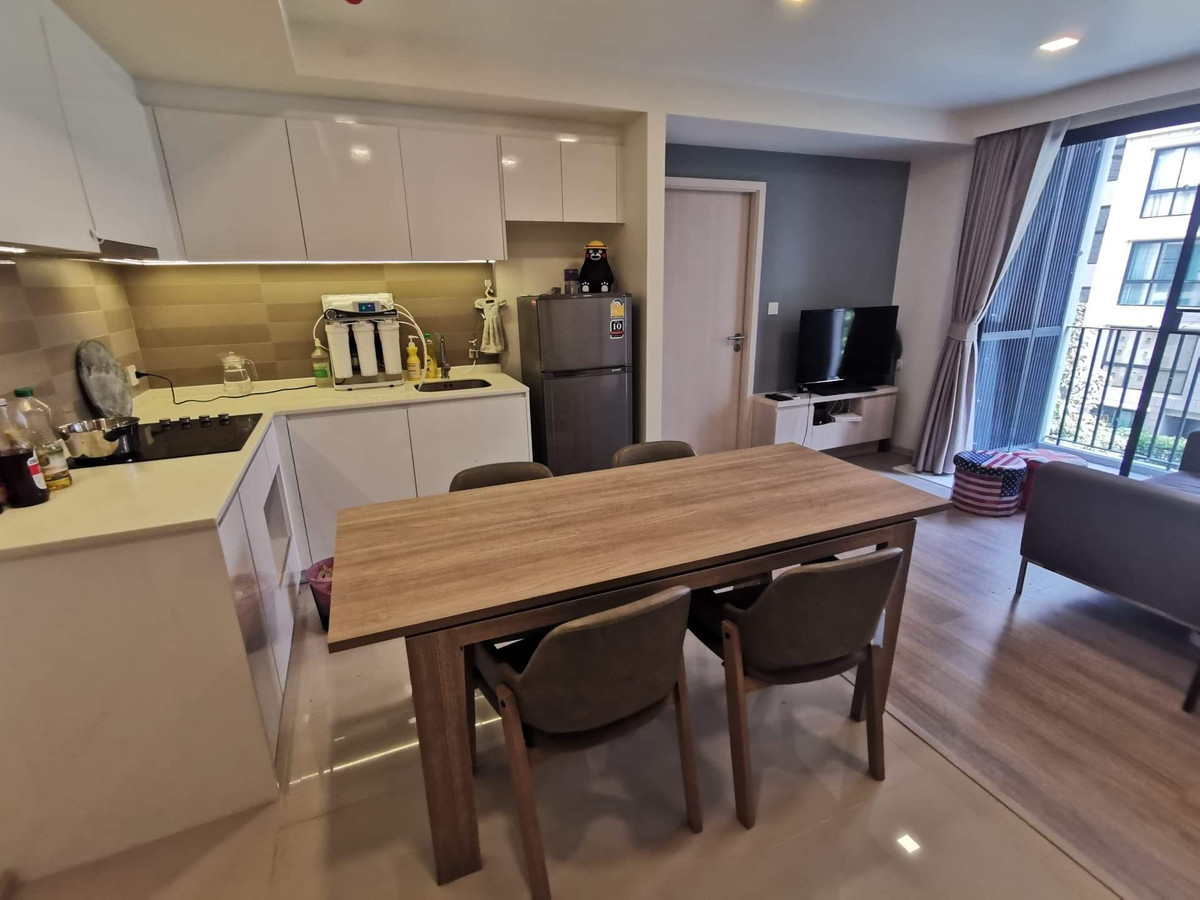 For RentCondoRama9, Petchburi, RCA : 🔥For Rent Now🔥 Maestro 03 Ratchada - Rama 9. Spacious 2-bedroom unit with pool view, fully furnished and ready to move in. Near MRT Ratchadaphisek.