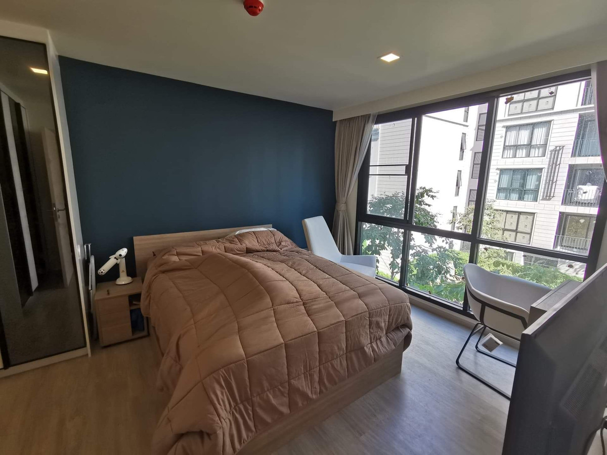 For RentCondoRama9, Petchburi, RCA : 🔥For Rent Now🔥 Maestro 03 Ratchada - Rama 9. Spacious 2-bedroom unit with pool view, fully furnished and ready to move in. Near MRT Ratchadaphisek.