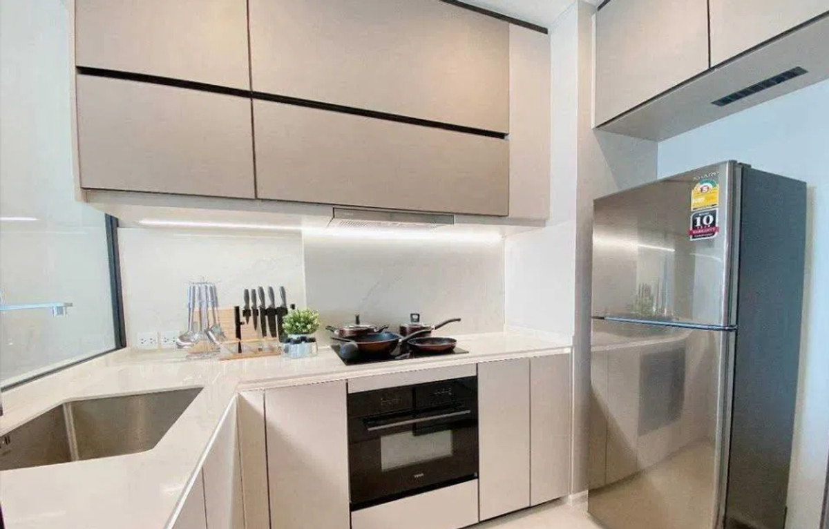 ให้เช่าคอนโดราชเทวี พญาไท : The Room Phayathai 70 sq.m. Please add LINE ID @806qphgn o8415o5483 