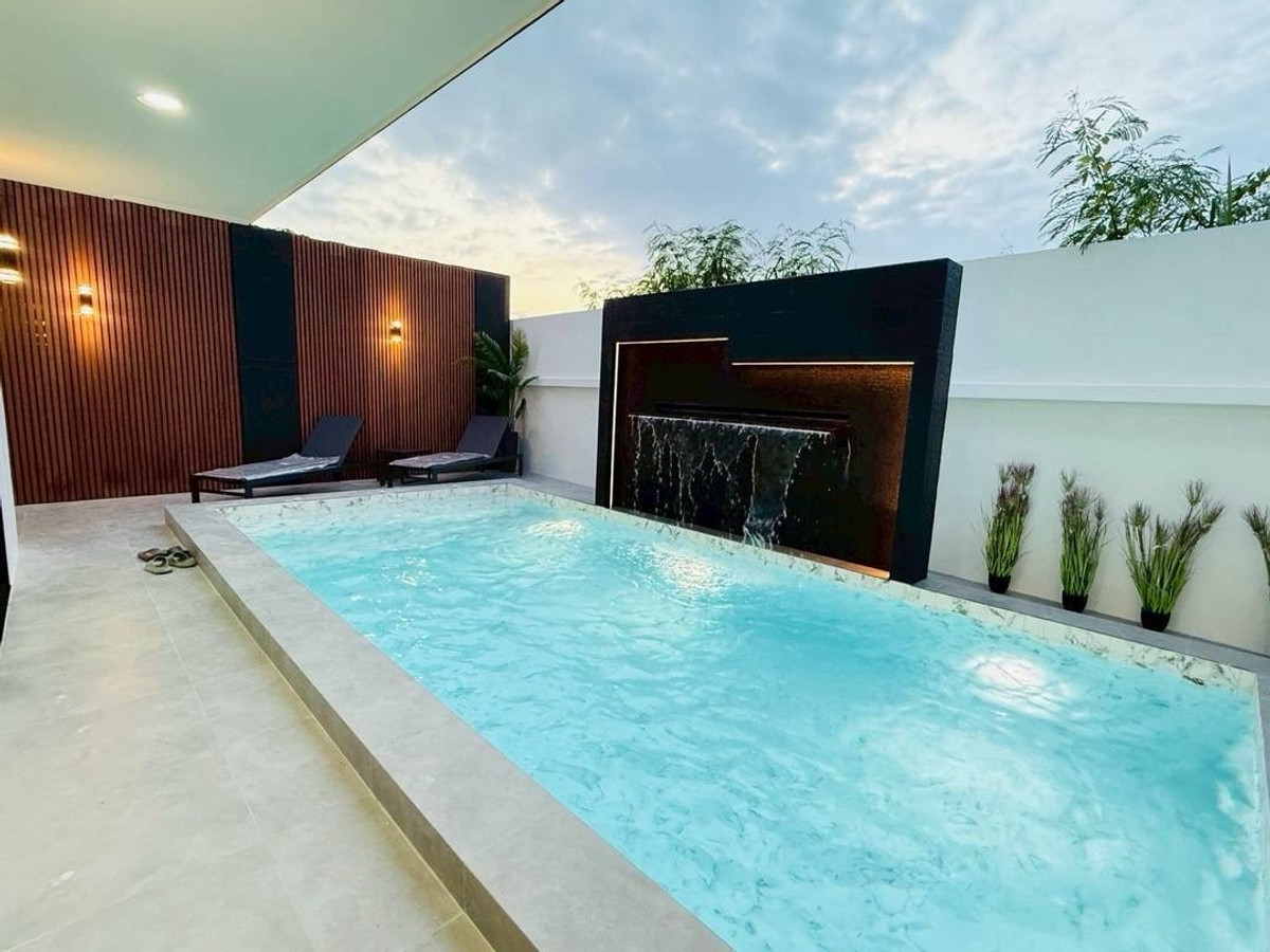 พัทยา บางแสน ชลบุรี สัตหีบ : ขาย - ให้เช่าบ้านพักอาศัยพูลวิลล่าหรู ใกล้หาดจอมเทียน 