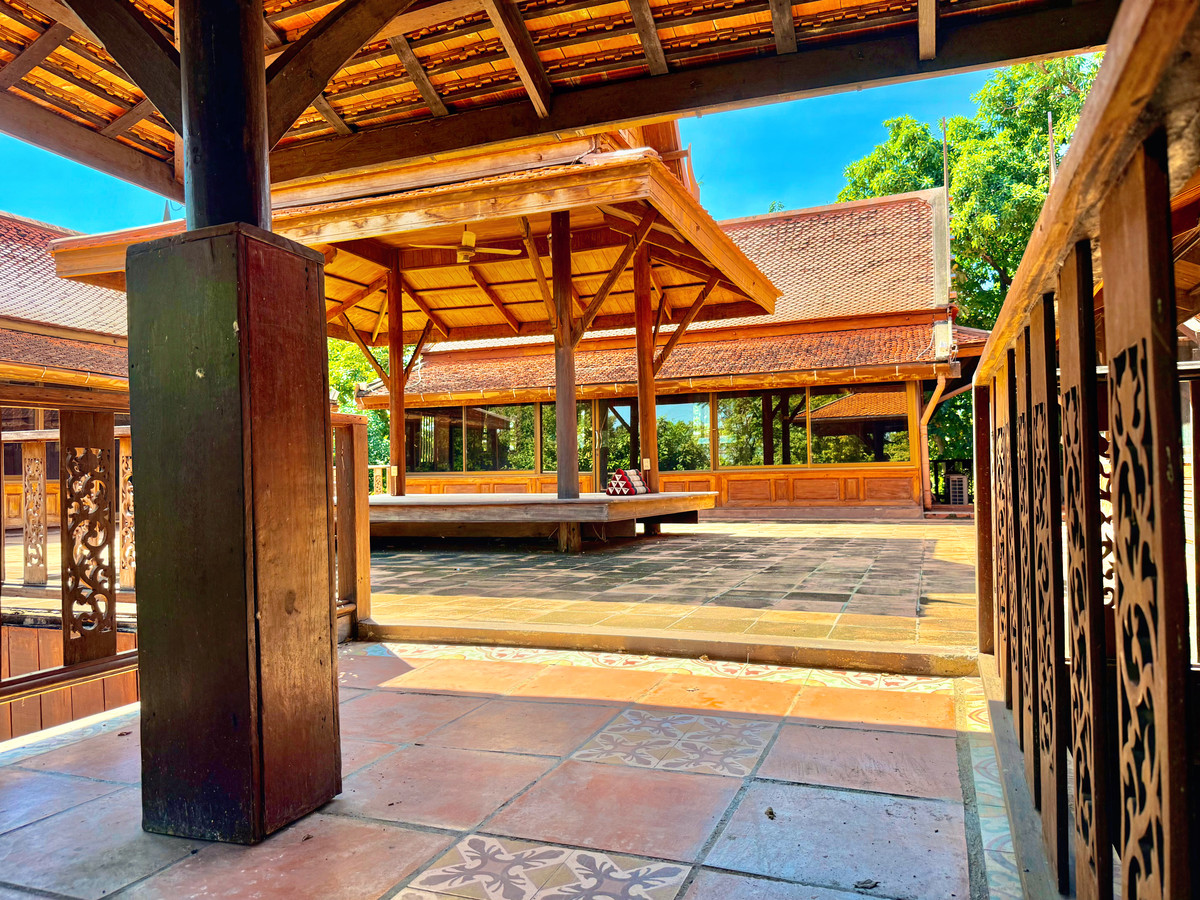 ให้เช่าบ้านอยุธยา : ให้เช่า บ้านทรงไทยริมแม่น้ำเจ้าพระยา อ.เมือง อยุธยา