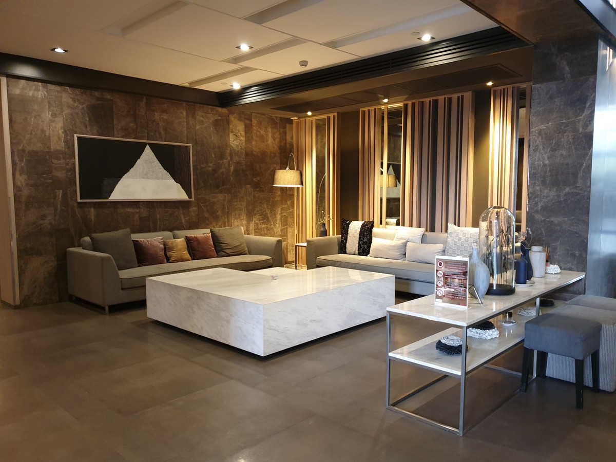 ขายคอนโดรัชดา ห้วยขวาง : 🔥 ขาย 🔥Centric Ratchada - Huai Khwang (เซ็นทริค รัชดา-ห้วยขวาง) / 1 ห้องนอน E075