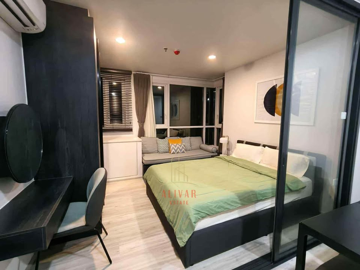 For RentCondoRatchadapisek, Huaikwang, Suttisan : RC123325 Condo for rent at XT Huaikhwang (70 meters from MRT Huaikwang Station)