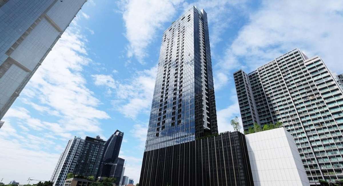 For SaleCondoSukhumvit, Asoke, Thonglor : ✨ For Sale: The Esse Sukhumvit 36 ​​Condo ✨ 💰 Only 13,990,000 THB