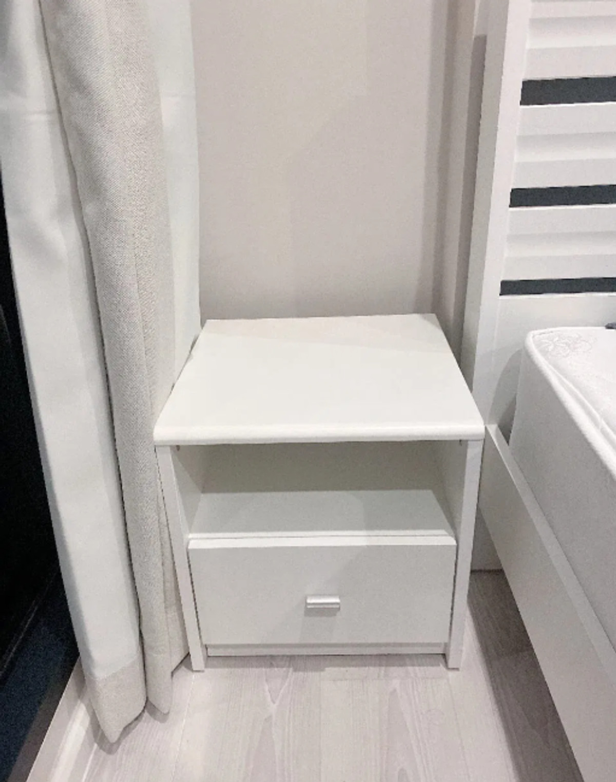 ให้เช่าคอนโดราชเทวี พญาไท : The Room Phayathai 35 sq.m. Please add LINE ID @806qphgn o8415o5483 