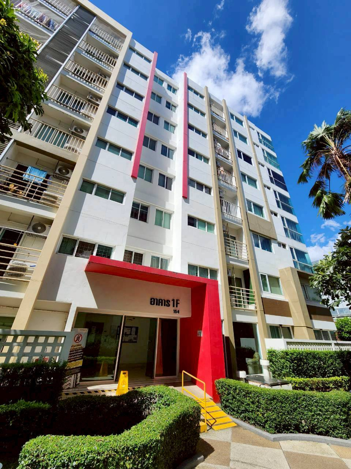 ขายคอนโดท่าพระ ตลาดพลู วุฒากาศ : ขายคอนโดเมโทรพาร์คสาทร1-3 ขนาด 56.6ตรม.  2 ห้องนอน 1 ห้องน้ำ ชั้น 5 อาคาร F เพียง 2 ล้าน