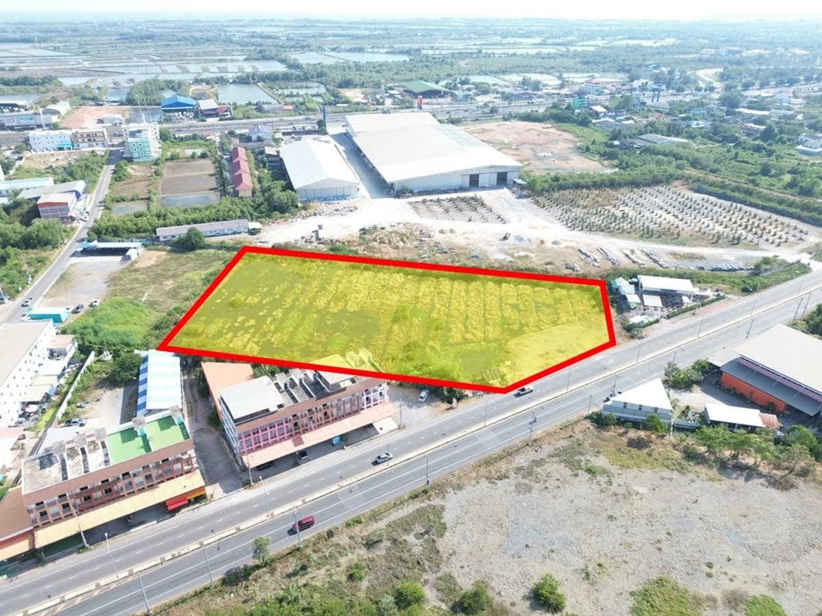 For SaleLandSamut Songkhram : Land for sale, over 8 rai, located on the Samut Songkhram bypass road, just 1.4 km from Big C Samut Songkhram.