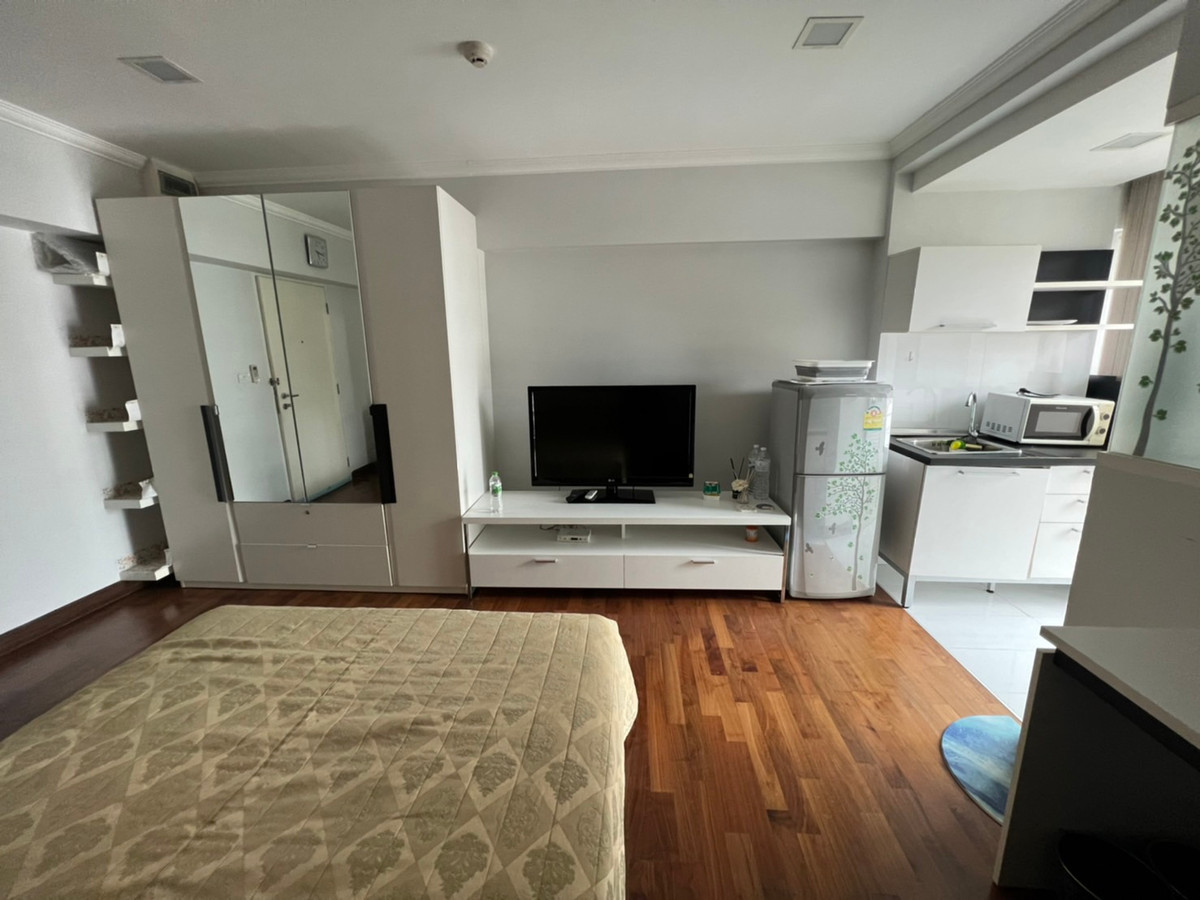 For RentCondoSathorn, Narathiwat : Condo for rent Flawless Sathorn Soi 15 | Fully furnished Ready to move in | If interested, call 095-819-5559