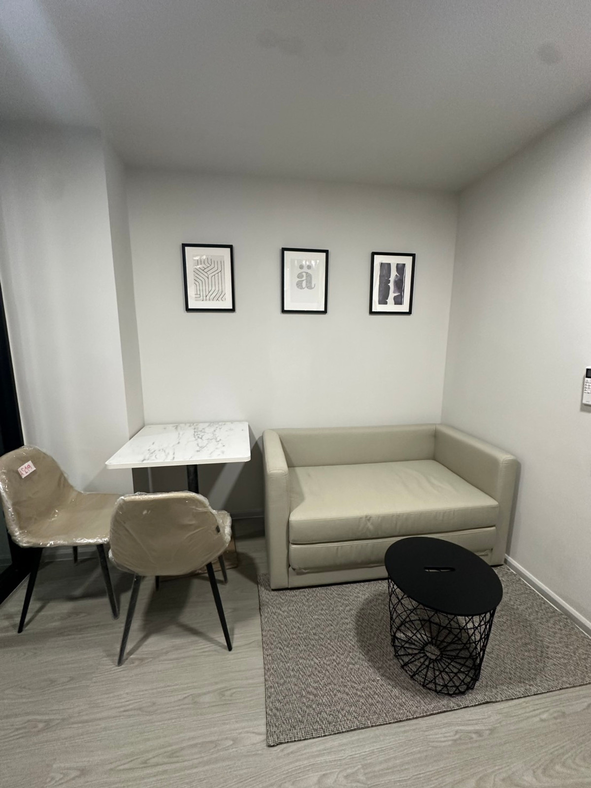 For RentCondoOnnut, Udomsuk : Condo Oasis Atmoz Onnut 1 bedroom, 1 bathroom, 2nd floor, Building A, size 26 sq m, rental price 12000 baht per month.