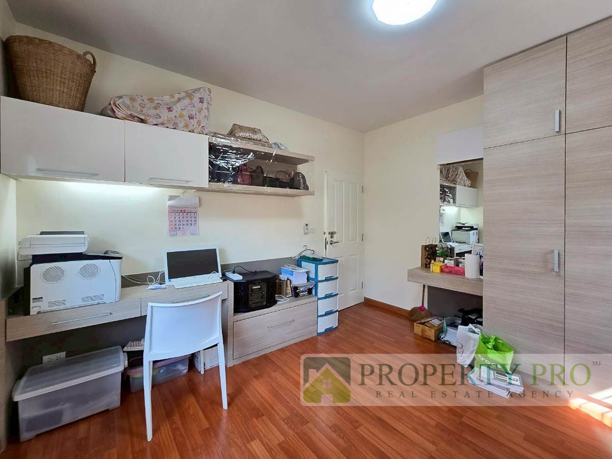 ขายบ้านลาดกระบัง สุวรรณภูมิ : ขาย บ้าน กรองทอง ทรอปิคอล เฉลิมพระเกียรติ ร.9 บ้านเดี่ยว 2 ชั้น 4 ห้องนอน 56 ตรว 200 ตรม หลังริม สภาพดีมาก มีส่วนต่อเติม ใกล้ ประเวศ อ่อนนุช ศรีนครินทร์ สวนหลวง ลาดกระบัง : MJ25S-008