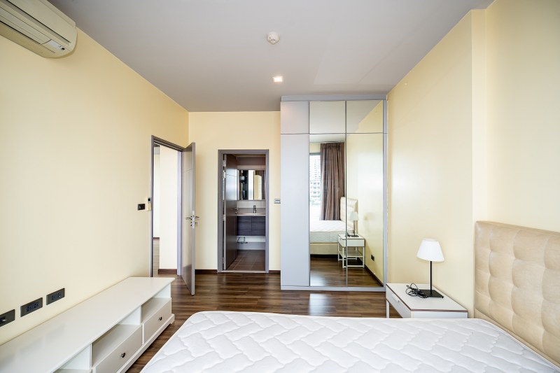 ขายคอนโดสุขุมวิท อโศก ทองหล่อ : 🔥ขายด่วน+🔥ซีล บาย แสนสิริ ใกล้สถานีรถไฟฟ้า BTS เอกมัย เฟอร์นิเจอร์ครบ พร้อมเข้าอยู่