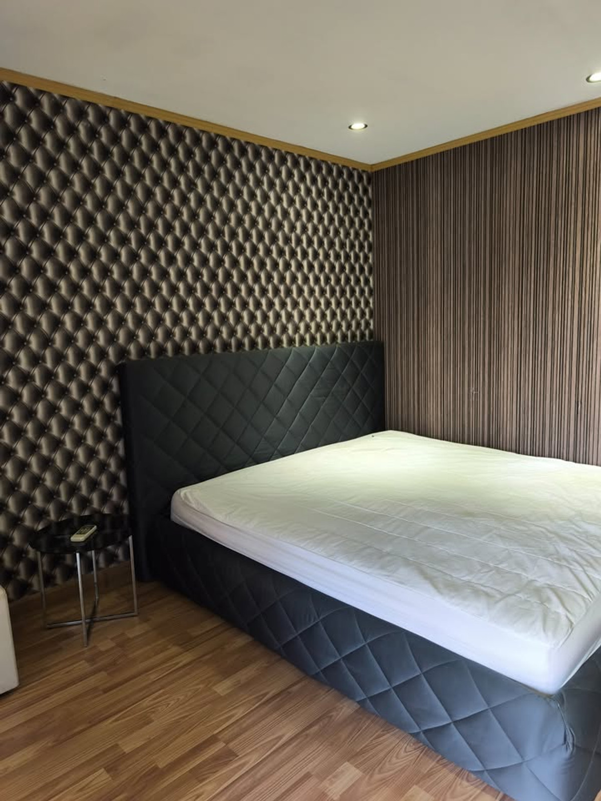 For RentCondoVipawadee, Don Mueang, Lak Si : Condo for Rent: Regent Home 15 Chaengwattana, near BTS Wat Phra Sri (Temple of the Emerald Buddha)