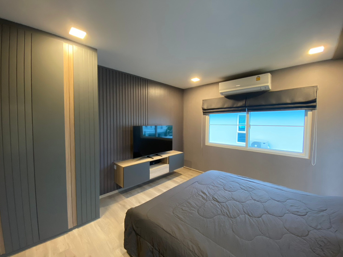 ให้เช่าบ้านพัฒนาการ ศรีนครินทร์ : ให้เช่า บ้าน Villaggio ศรีนครินทร์ บ้านเดี่ยว 2 ชั้น 3 ห้องนอน 50 ตรว 138 ตรม เฟอร์นิเจอร์ เครื่องใช้ไฟฟ้าครบ ใกล้ เทพารักษ์ แพรกษา กาญจนาภิเษก : MJ25R-025