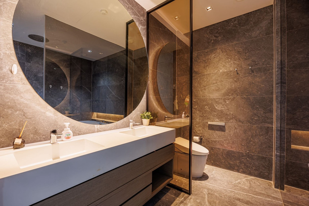 For RentCondoWongwianyai, Charoennakor : Condo for rent Banyan Tree Residence Monthly 320,000 thb.