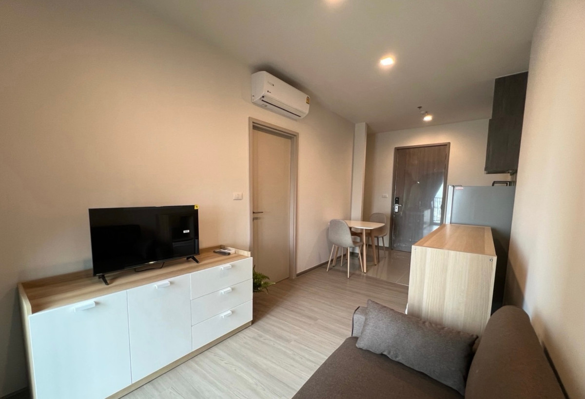 For RentCondoRama9, Petchburi, RCA : For rent: The Base Phetchaburi - Thonglor, beautiful, cheap, good location, ready to move in. If interested, contact Line @841qqlnr