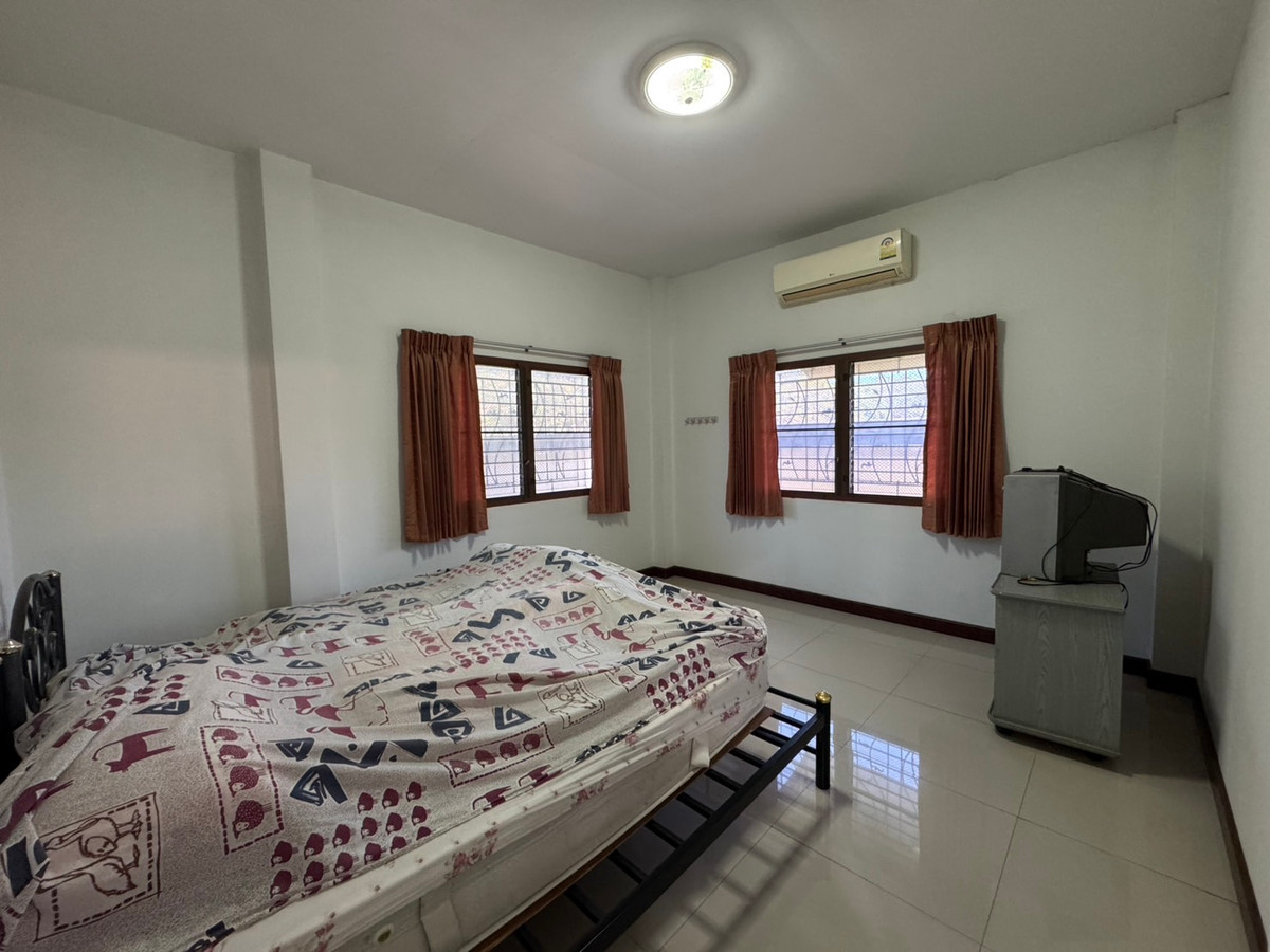 ขายบ้านพัทยา บางแสน ชลบุรี สัตหีบ : บ้านเดี่ยว ใกล้โรงพยาบาลพนัสนิคม ราคาถูกกว่าข้างเคียง