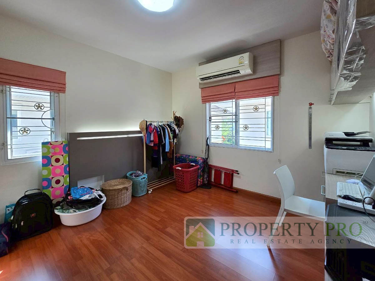 ขายบ้านลาดกระบัง สุวรรณภูมิ : ขาย บ้าน กรองทอง ทรอปิคอล เฉลิมพระเกียรติ ร.9 บ้านเดี่ยว 2 ชั้น 4 ห้องนอน 56 ตรว 200 ตรม หลังริม สภาพดีมาก มีส่วนต่อเติม ใกล้ ประเวศ อ่อนนุช ศรีนครินทร์ สวนหลวง ลาดกระบัง : MJ25S-008