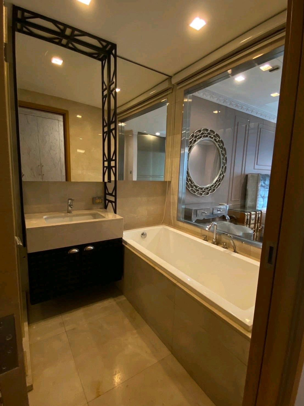 ให้เช่าคอนโดวิทยุ ชิดลม หลังสวน : 📌For RENT เช่า | Prive by Sansiri - 1BR 2BT (104 sqm) 60,000 THB