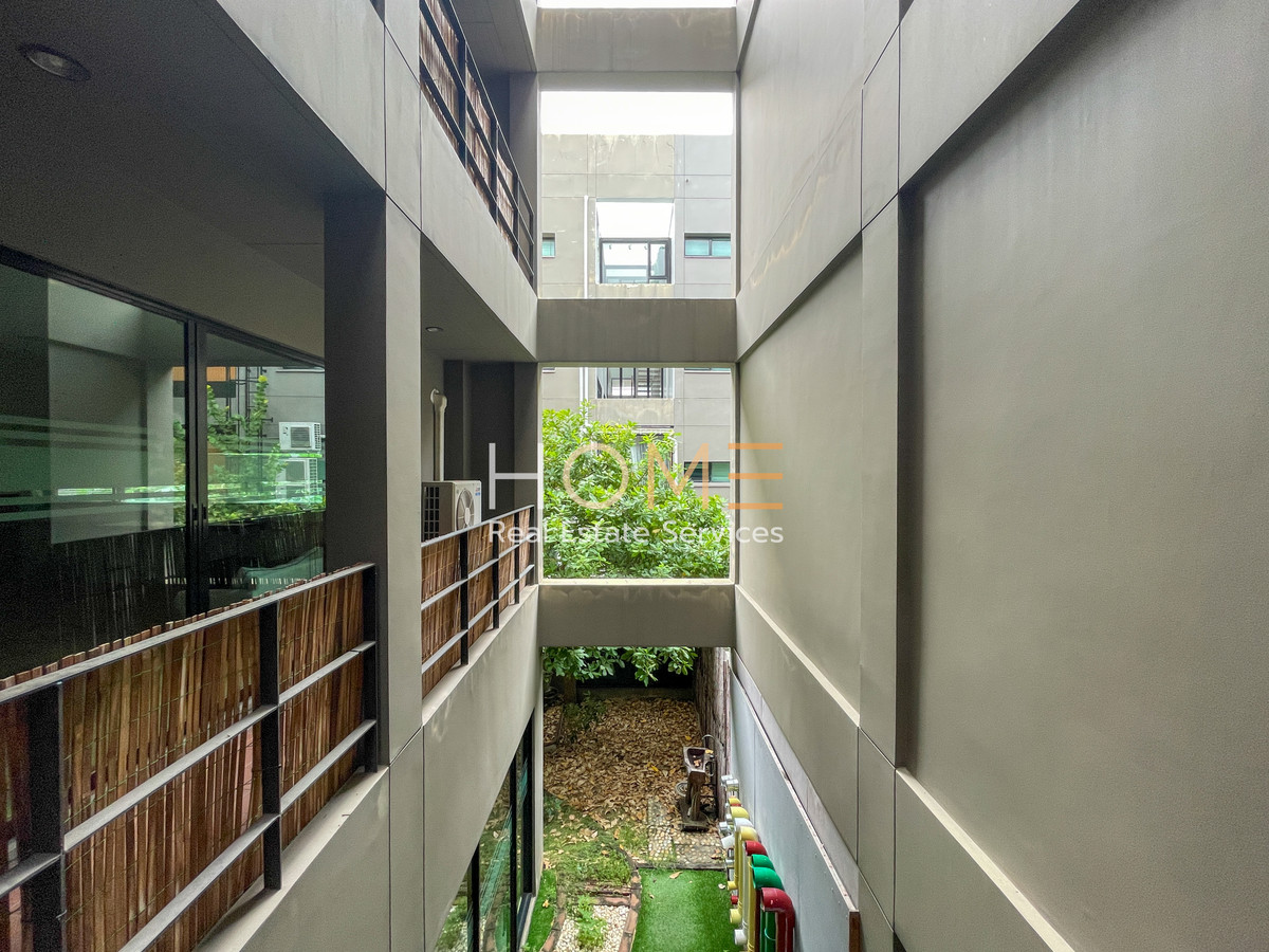 For RentTownhomePattanakan, Srinakarin : Townhome Noble Cube Pattanakarn / 4 Bedrooms (FOR RENT) PALM797