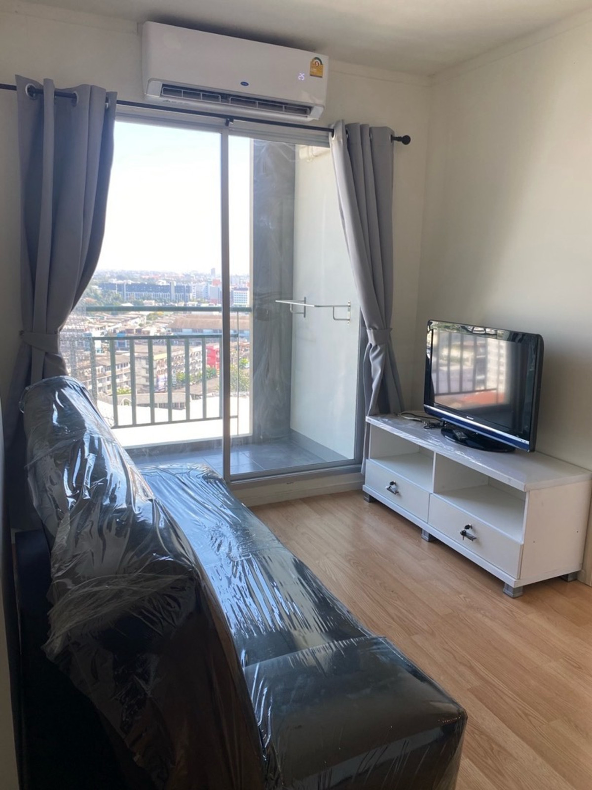 For RentCondoOnnut, Udomsuk : For Rent Lumpini Ville Sukhumvit 77 phase2  Line : @condo24 (with@too)