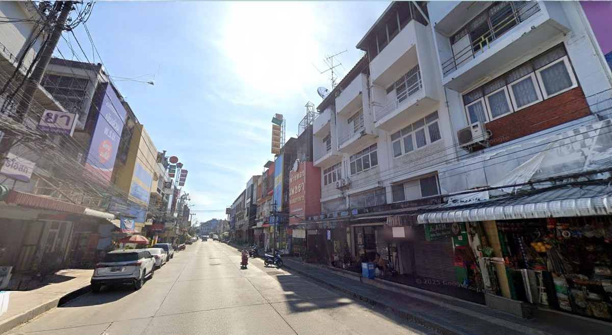 ขายอาคารพาณิชย์พัฒนาการ ศรีนครินทร์ : ขายด่วน อาคารพาณิชย์ 4.5 ชั้น ทำเลอ่อนนุช ใกล้ปากซอย 70/1 ราคาเพียง 8.99 ล้าน