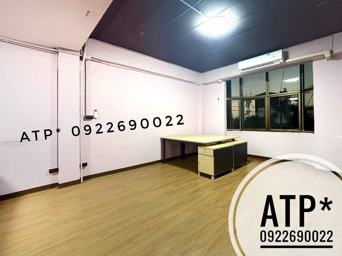 ให้เช่าอาคารพาณิชย์โชคชัย4 ลาดพร้าว71 : **เช่า26K/ขาย8MB** อาคารพาณิชย์26ตรว+ต่อเติมหลังบ้าน(พื้นที่ใหญ่)/4.5ชั้น/4โถง/3ห้องอเนกประสงค์/2ห้องน้ำ/2แอร์/เครื่องปั้มน้ำ/ระบบไฟฟ้า3เฟส/ที่จอดรถหน้าอาคาร/ระยะเดินถึงรถไฟฟ้าสายสีเหลือง150ม @ ลาดพร้าว-สะพานสอง-โชคชัยสี่