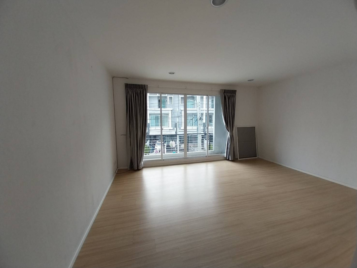 ขายทาวน์โฮมพระราม 5 ราชพฤกษ์ บางกรวย : ทาวน์โฮม บ้านกลางเมือง พิบูลสงคราม / 3 ห้องนอน (ขาย), Baan Klang Muang Piboonsongkram / Townhome 3 Bedrooms (FOR SALE) AOM021