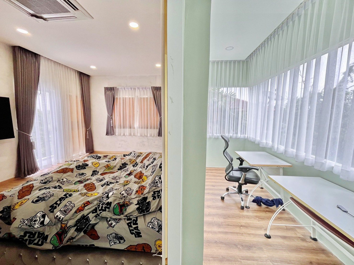 ขายบ้านพระราม 5 ราชพฤกษ์ บางกรวย : บ้านหรู หลังใหญ่ พร้อมสระว่ายน้ำ ✨ บ้านเดี่ยว ราชพฤกษ์ ซอยบางกร่าง 63/1 / 5 ห้องนอน (ขาย), Detached House Ratchaphruek Soi Bang Krang 63/1 / 5 Bedrooms (FOR SALE) AOM022