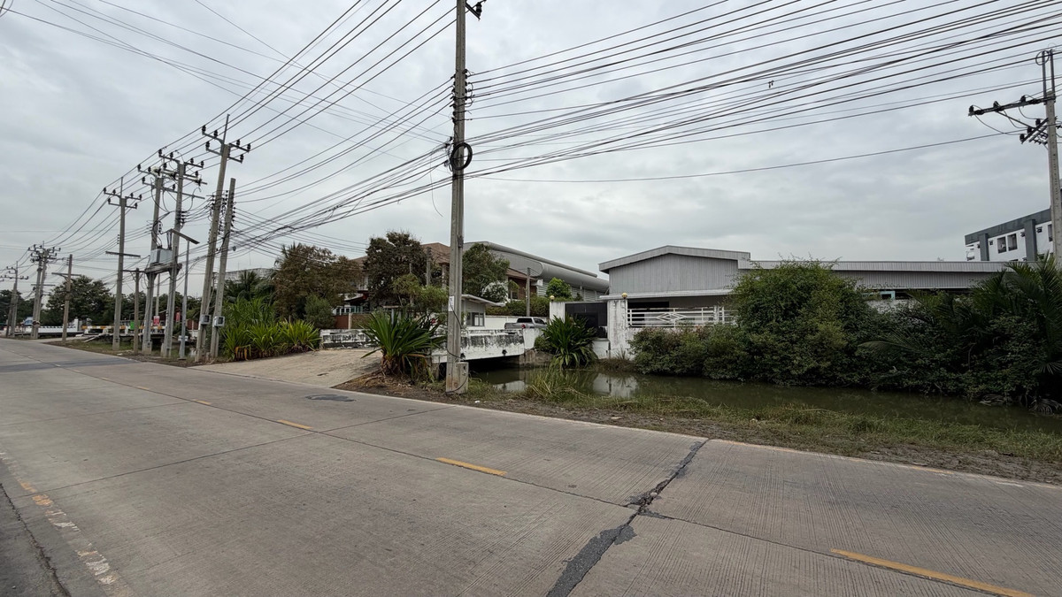 For SaleFactoryRathburana, Suksawat : Purple city plan factory for sale Along Suksawat Road 84, ready for immediate production | Large vehicles can enter and exit | Complete certificate of Ror.Ngor.4