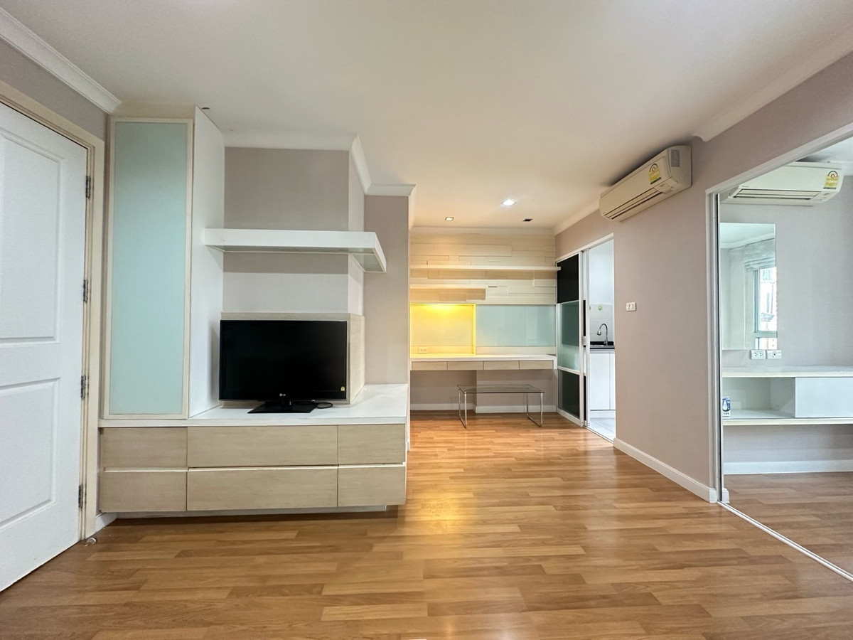 CondoRama9, Petchburi, RCA : Rent D 17floor