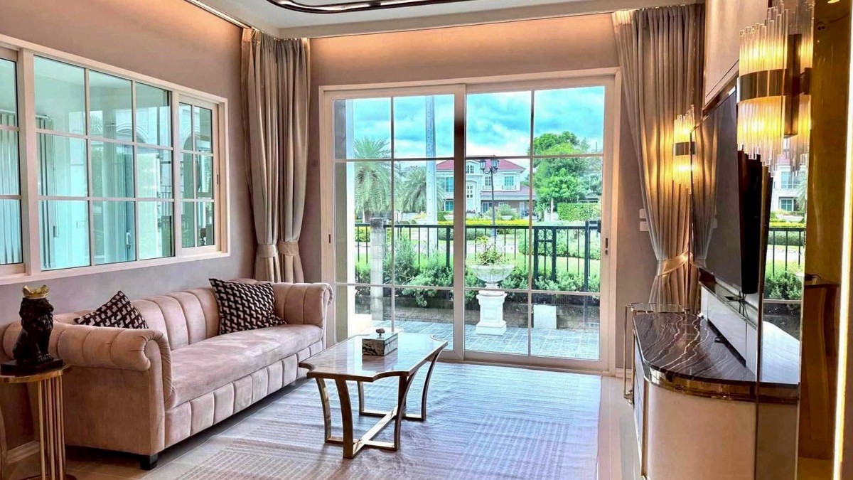 บ้านเกษตร นวมินทร์ ลาดปลาเค้า : 🔸Grandio Ladprao-Kaset Nawamin🔸Pet Friendly🐾 3 Bedrooms 4 Bathrooms • 264 sq.m. 