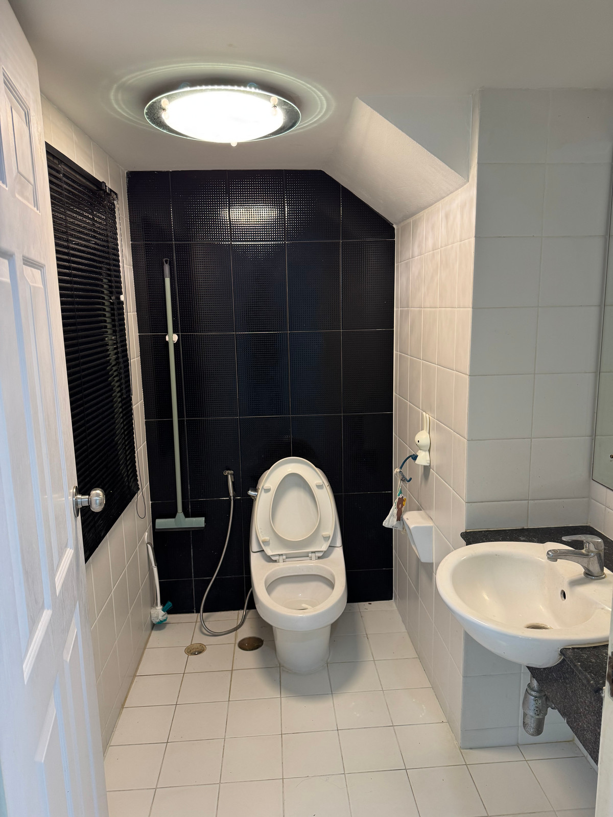 ให้เช่าทาวน์โฮมเกษตร นวมินทร์ ลาดปลาเค้า : ให้เช่า/ขาย ทาวน์โฮม หมู่บ้านอารียา โมว่า ถนนลาดปลาเค้า ปรับปรุงใหม่