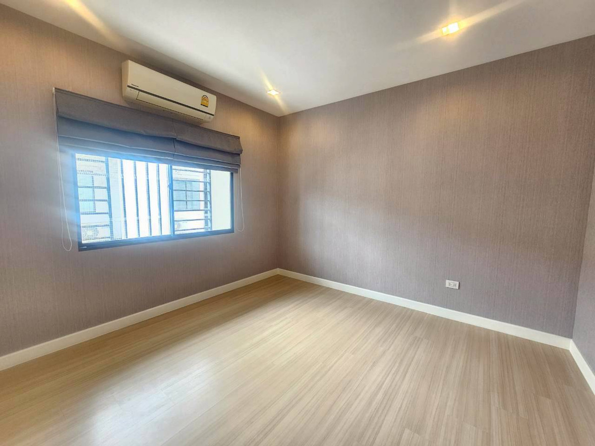 ให้เช่าทาวน์โฮมสมุทรปราการ สำโรง :  ✨ [YR678] ทาวน์โฮม 3 ชั้น Plex Bangna: ที่พักระดับผู้บริหาร ทำเลทองติดถนนใหญ่