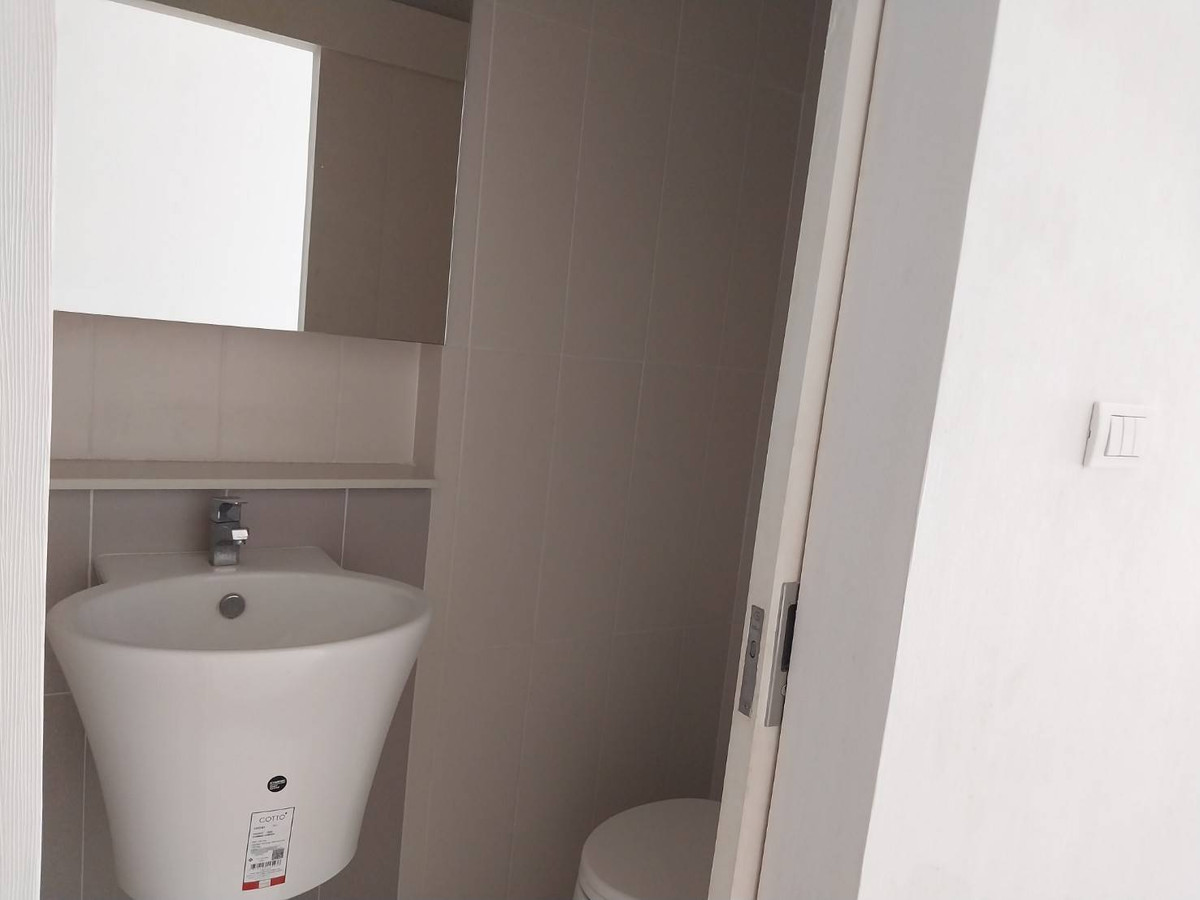 ขายทาวน์โฮมพระราม 5 ราชพฤกษ์ บางกรวย : ทาวน์โฮม บ้านกลางเมือง พิบูลสงคราม / 3 ห้องนอน (ขาย), Baan Klang Muang Piboonsongkram / Townhome 3 Bedrooms (FOR SALE) AOM021